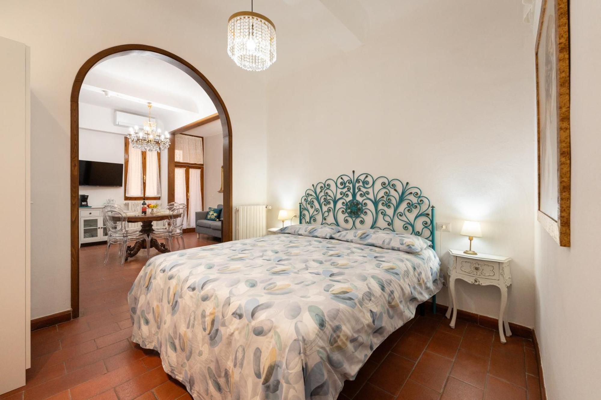 Keys Of Italy - Allegri 11 - 2 Bedrooms Nearby Santa Croce * Florencia