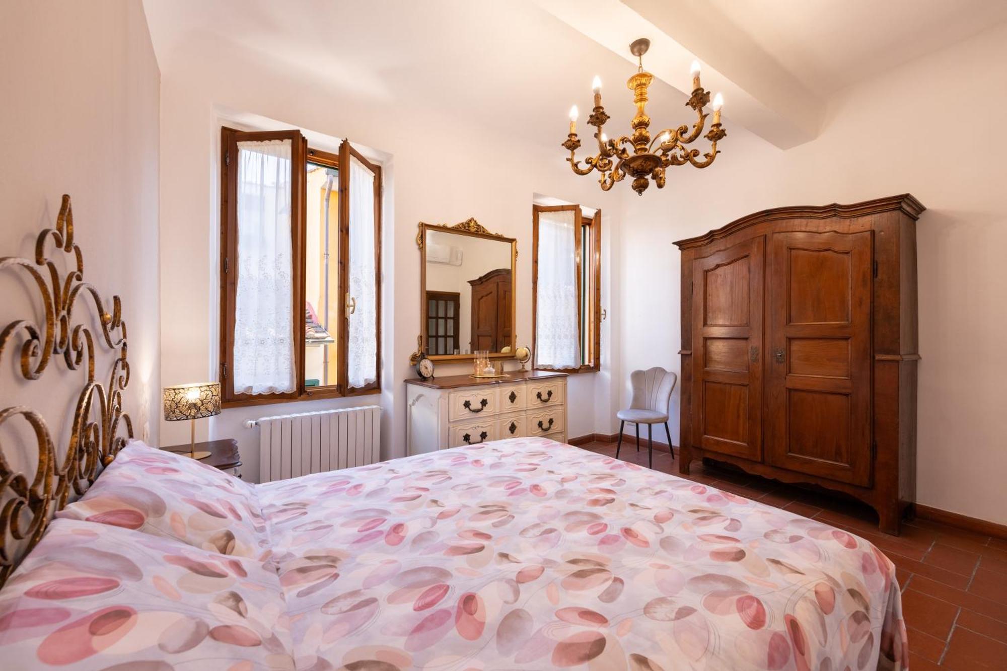 Keys Of Italy - Allegri 11 - 2 Bedrooms Nearby Santa Croce